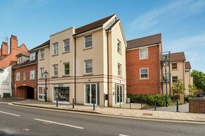 2 Bedroom Apartment To Rent In Bridge Street, Hitchin, SG5