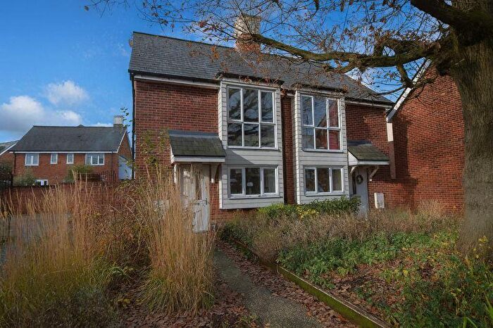 2 Bedroom Semi Detached House To Rent In Queen Street, West Malling, ME19