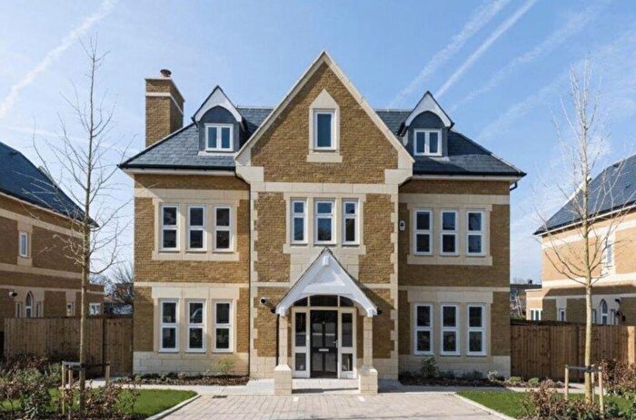 5 Bedroom Detached House To Rent In Havanna Drive, Temple Fortune, NW11