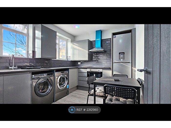 4 Bedroom Flat To Rent In Ealing Road, Wembley, HA0