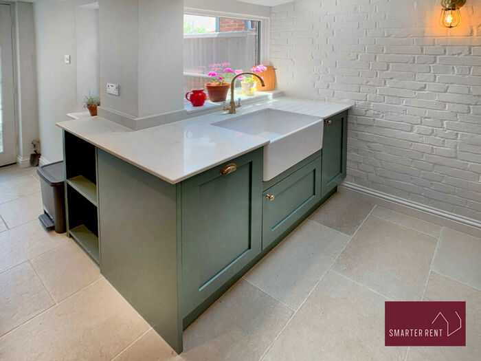 2 Bedroom Cottage To Rent In West Street, Henley-On-Thames, RG9