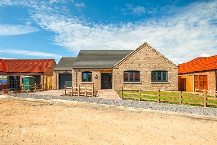 3 Bedroom Detached Bungalow To Rent In Elland Way, Poors End, Grainthorpe, LN11