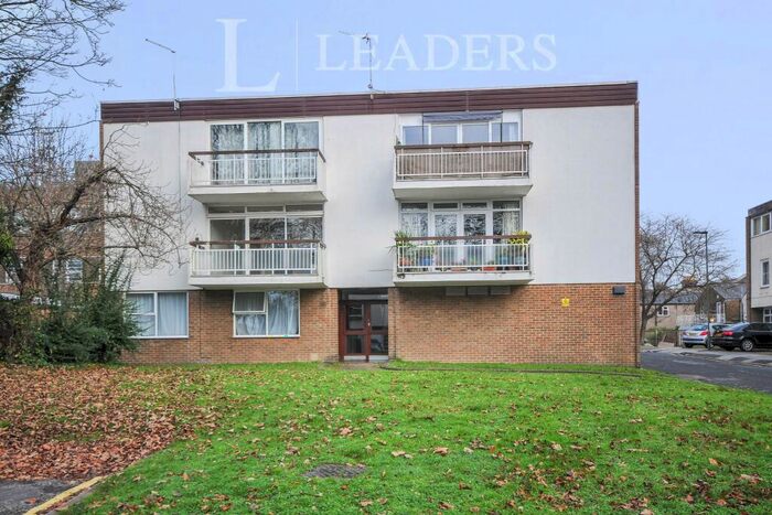 2 Bedroom Apartment To Rent In St Pauls Square, Bromley, BR2