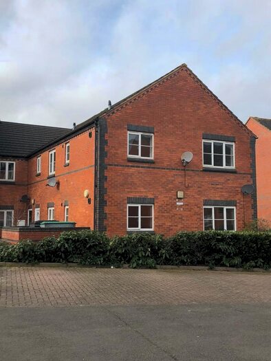 2 Bedroom Flat To Rent In Westleigh Close, Northampton, NN1