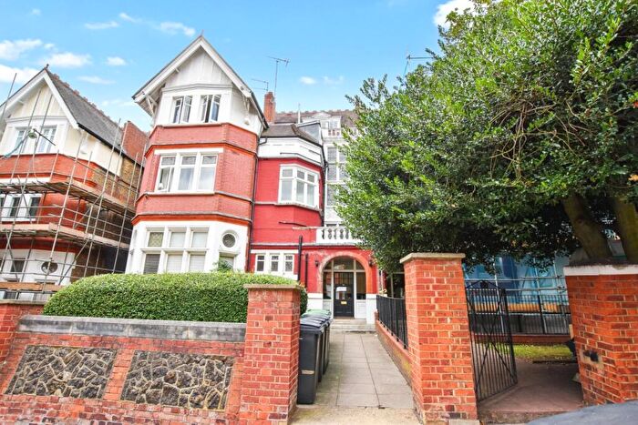 Flat To Rent In Frognal London, NW3