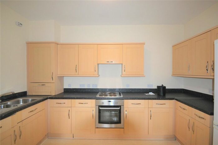 2 Bedroom Flat To Rent In Wait Court, Goodman Crescent, Croydon, CR0