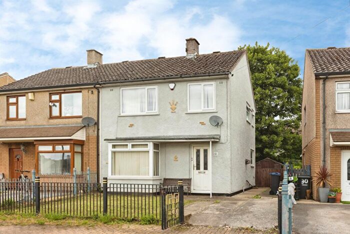3 Bedroom Semi-Detached House For Sale In Andover Green, Bradford, BD4