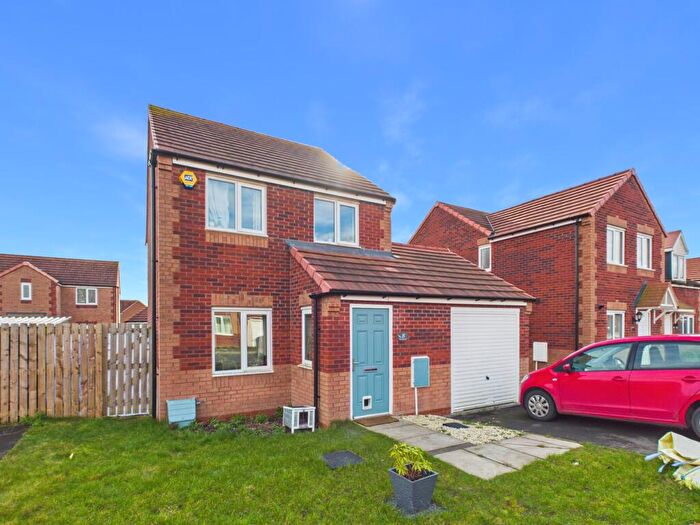 3 Bedroom Detached House For Sale In David Avenue, Bilsthorpe, Newark, NG22