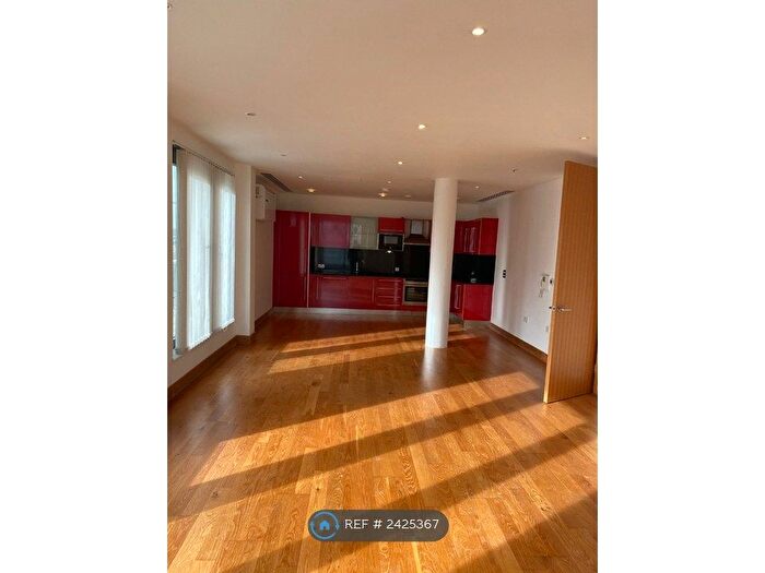 2 Bedroom Flat To Rent In The Exchange, Croydon, CR0