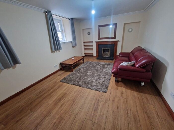 2 Bedroom Flat To Rent In Union Wynd, City Centre, Aberdeen, AB10