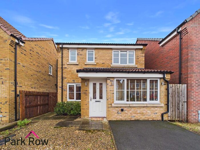 3 Bedroom Detached House For Sale In Brunswick Crescent, Sherburn In Elmet, Leeds, LS25
