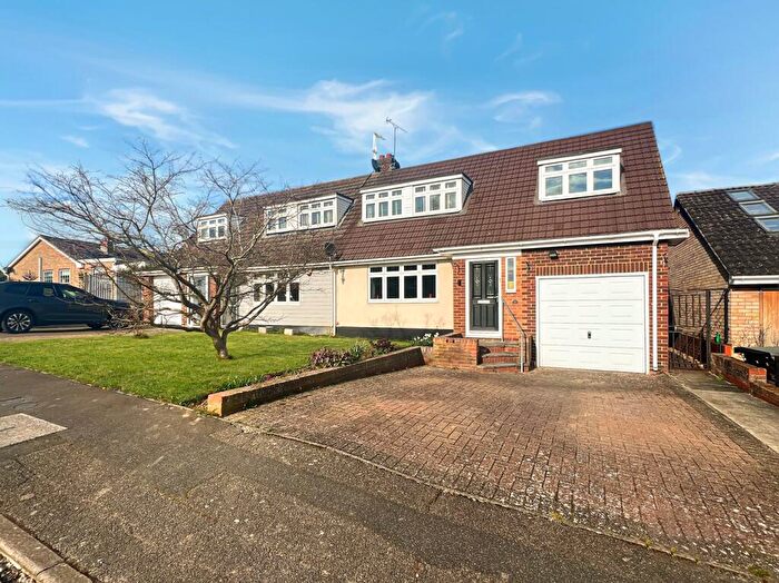 3 Bedroom Semi-Detached House For Sale In Barryfields, Shalford, Braintree, CM7