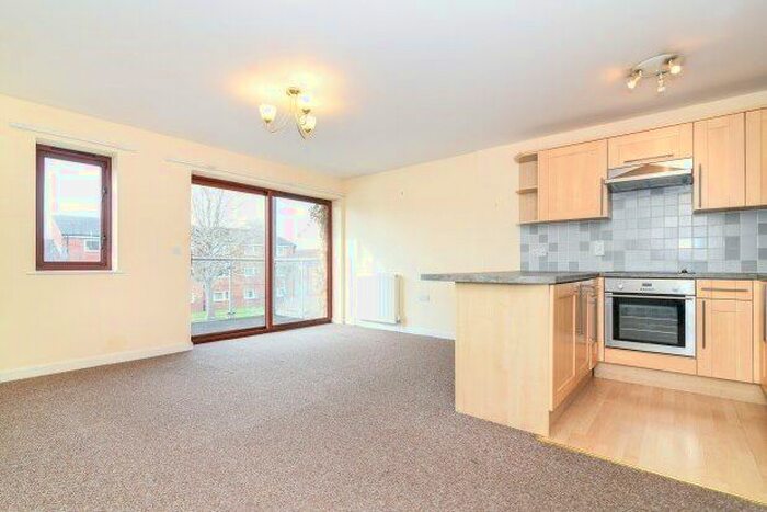 1 Bedroom Flat To Rent In Spring Lane, Worcester, WR5