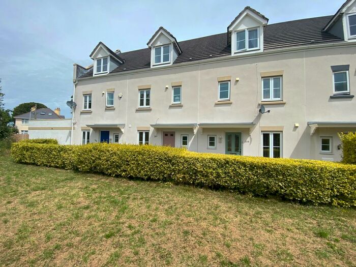 4 Bedroom House To Rent In Beacon Park Road, Plymouth, PL2