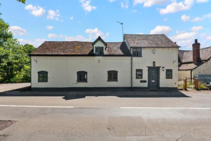 2 Bedroom Character Property For Sale In The Green, Claverdon, Warwick, CV35