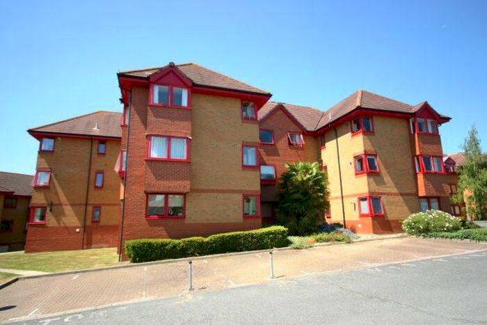 1 Bedroom Flat To Rent In Franklynn Road, Haywards Heath, RH16