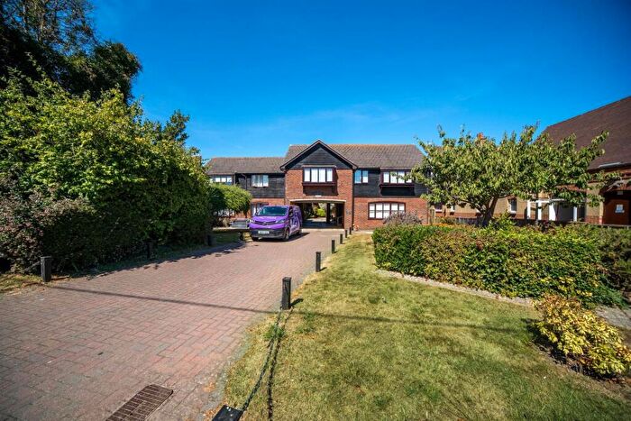 2 Bedroom Apartment To Rent In High Street, Bembridge, PO35