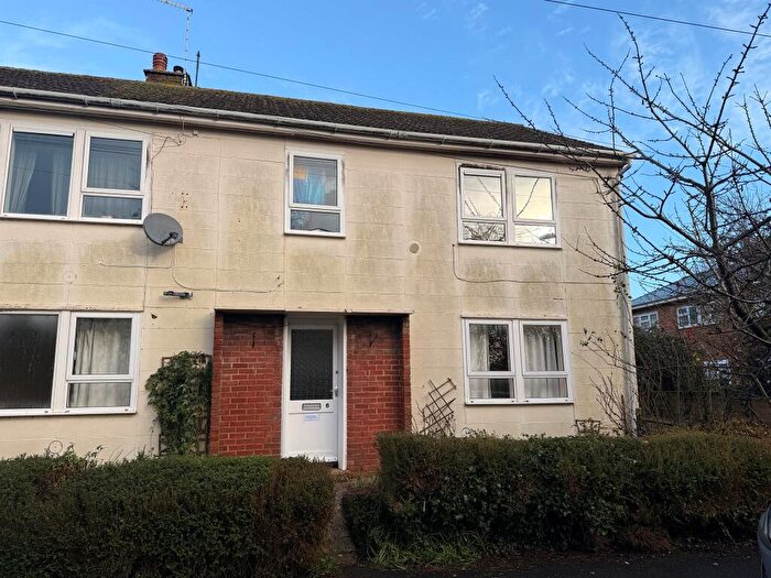 2 Bedroom Flat For Sale In St. Annes Gardens, Yeovil, BA21
