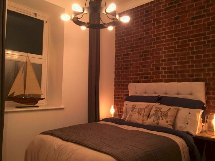 1 Bedroom Flat To Rent In Hardinge Street, Wapping, London, E1