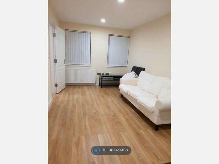 2 Bedroom Flat To Rent In Digbeth, Birmingham, B10