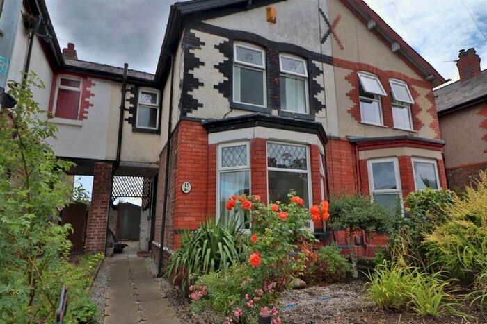 3 Bedroom Semi-Detached House To Rent In Grange Avenue, Latchford, Warrington, WA4