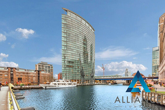 2 Bedroom Apartment To Rent In Hertsmere Road, London, E14