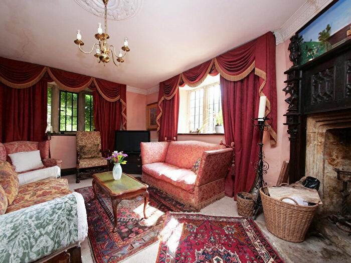 6 Bedroom Detached House For Sale In Manor House, Templecombe - No Onward Chain, BA8