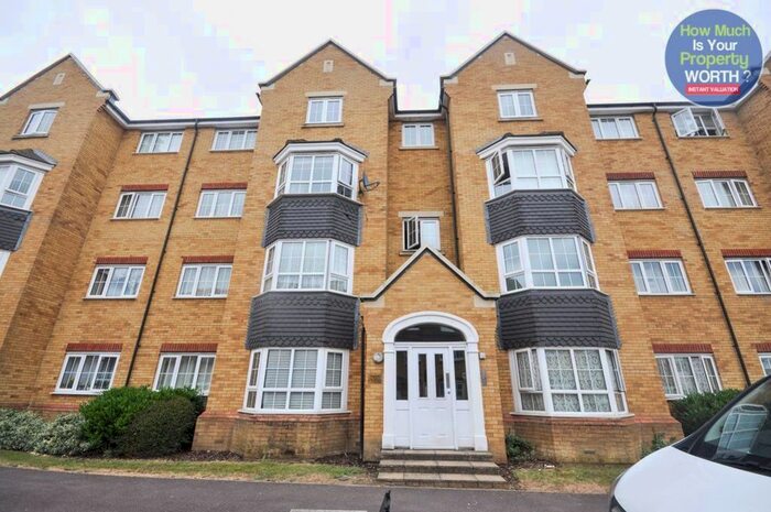 2 Bedroom Flat To Rent In Henley Road, Bedford, MK40