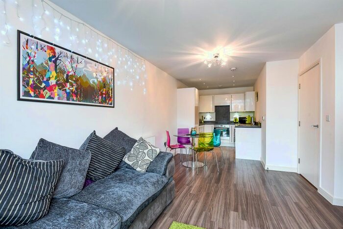 2 Bedroom Flat To Rent In Whitestone Way, Croydon, CR0