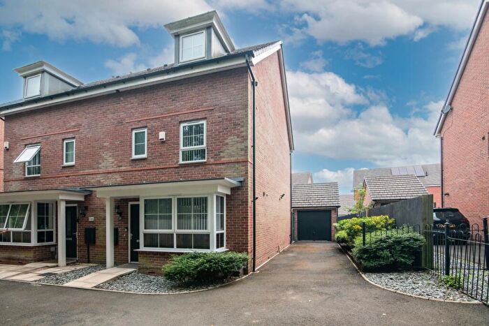 4 Bedroom Semi Detached House For Sale In Parkers Way, Tipton, DY4