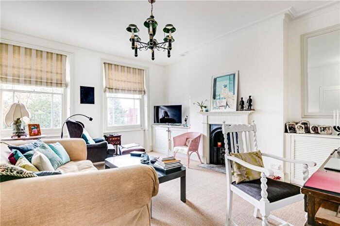 2 Bedroom Flat To Rent In Nightingale Lane, Balham, SW12