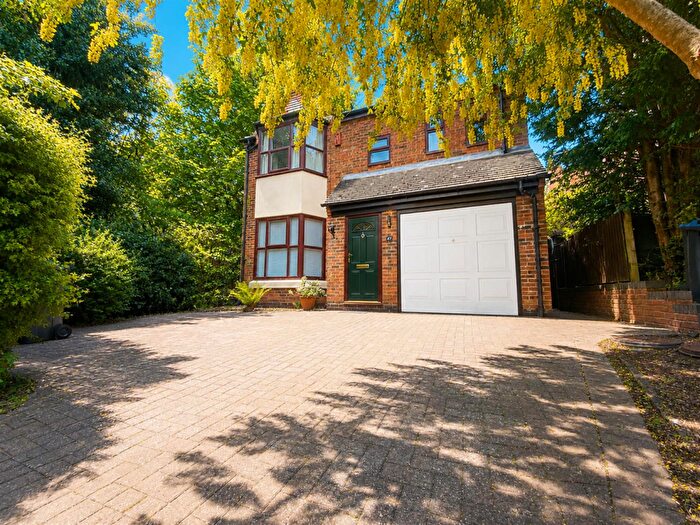 4 Bedroom Detached House For Sale In Malvern Road, Acocks Green, Birmingham, B27