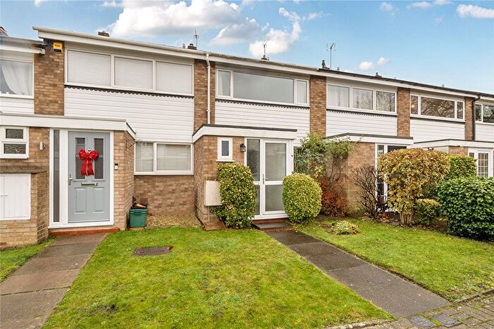 2 Bedroom Terraced House For Sale In Ferndown Avenue, Orpington, BR6