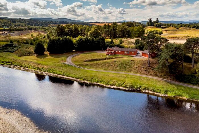 Country House For Sale In River Dee, Kincardine, AB13