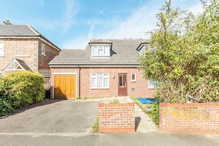 4 Bedroom Detached House To Rent In Lindsay Road, Worcester Park, KT4