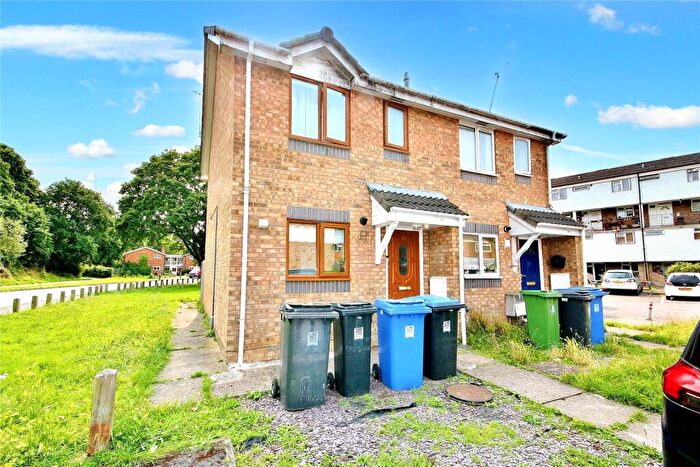 2 Bedroom Semi Detached House To Rent In Leegate Close, Woking, Surrey, GU21