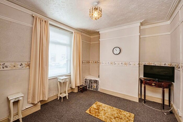 3 Bedroom Terraced House For Sale In Argyle Street, Swansea, SA1