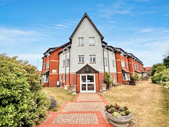 1 Bedroom Flat To Rent In George Street, Sheringham, NR26