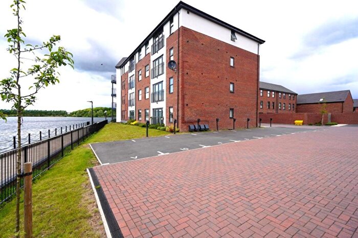 2 Bedroom Flat For Sale In Dove Mews, Doncaster, South Yorkshire, DN4