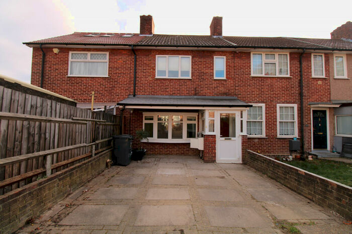 2 Bedroom Terraced House To Rent In Castlecombe Road, London, SE9