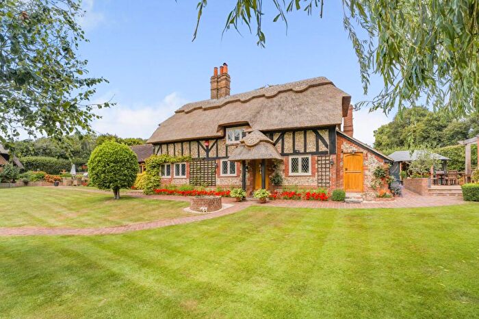 5 Bedroom Detached House For Sale In Finchdean, Waterlooville, Hampshire, PO8