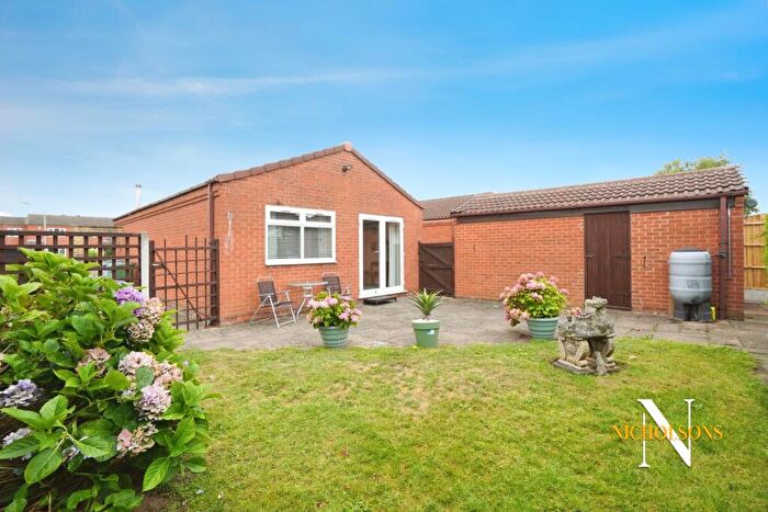 2 Bedroom Detached Bungalow For Sale In Redforde Park Avenue, Retford, Nottinghamshire, DN22