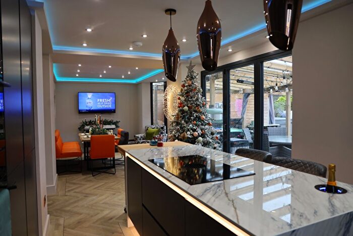 4 Bedroom Detached House For Sale In Gower Road, Swansea, SA2