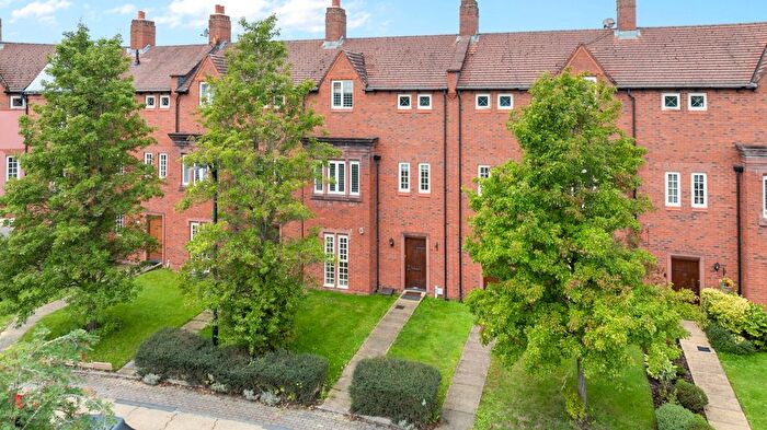 4 Bedroom Terraced House For Sale In Butts Green, Westbrook, WA5