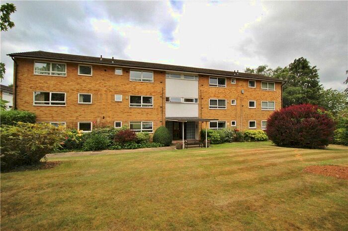 3 Bedroom Flat To Rent In The Shimmings, Boxgrove Road, Guildford, Surrey, GU1
