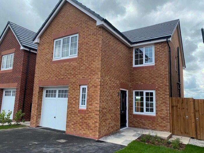 4 Bedroom Detached House To Rent In Thames Avenue, Leigh, Greater Manchester, WN7