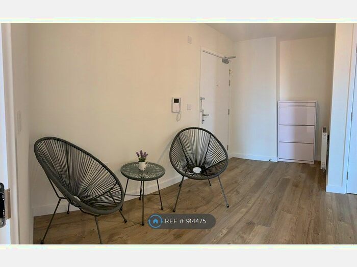 1 Bedroom Flat To Rent In Mortise House, Hayes, UB3