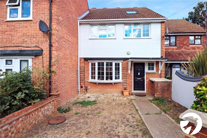 4 Bedroom Terraced House For Sale In Braesyde Close, Belvedere, DA17