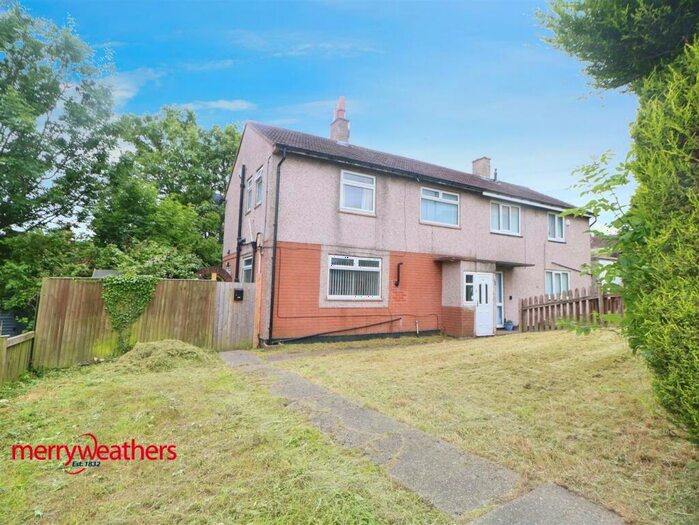 3 Bedroom Semi-Detached House To Rent In Kilnhurst Road, Rawmarsh, Rotherham, S62