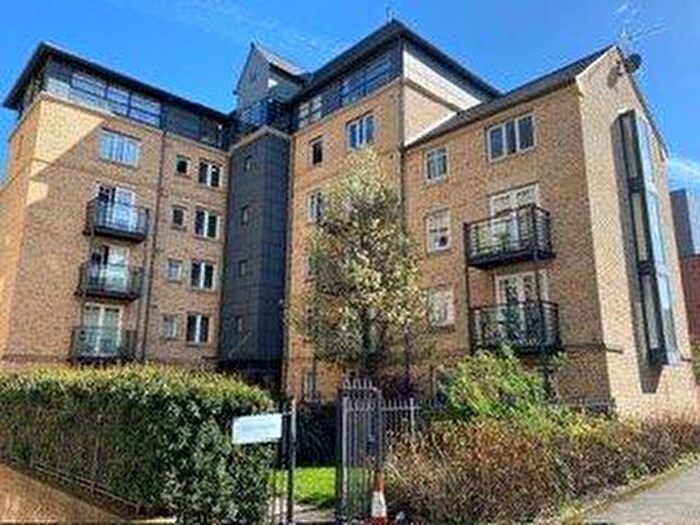 1 Bedroom Apartment To Rent In Cross Bedford Street, Sheffield, S6